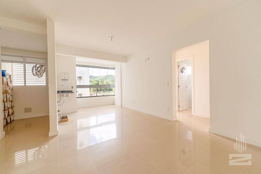 Apartamento à Venda com 2 Dormitórios e 70m² no bairro Victor Konder em Blumenau