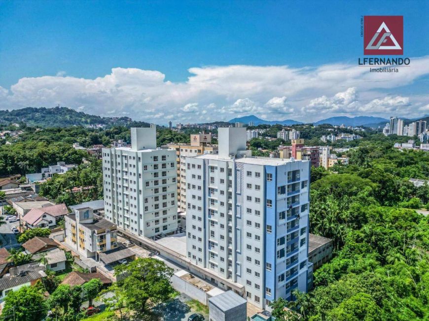 Apartamento com 3 dormitórios, sendo 1 suíte à venda, 80 m² por R$ 565.000 - Velha - Blumenau/SC