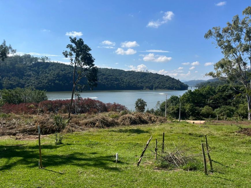 Terreno com Vista para Represa e Documentação 100% OK!