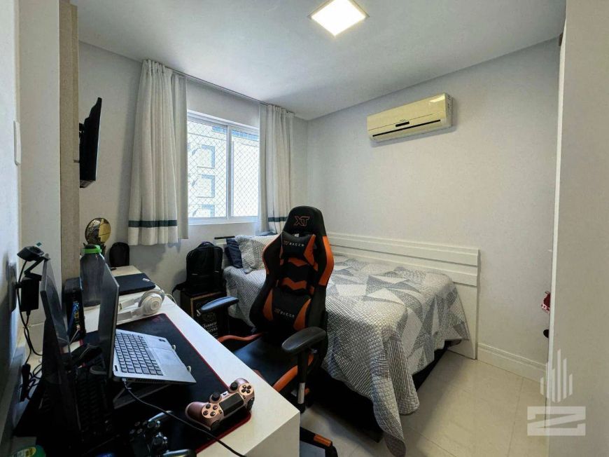 Apartamento à Venda com 3 Dormitórios