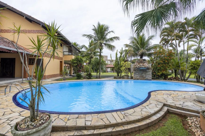 Casa com 6 dormitórios no Bairro Itoupava Norte em Blumenau