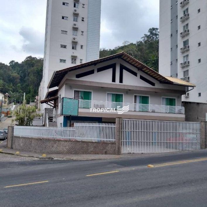 Casa com 3 dormitórios à venda, 325 m² por R$ 2.200.000,00 - Itoupava Seca - Blumenau/SC