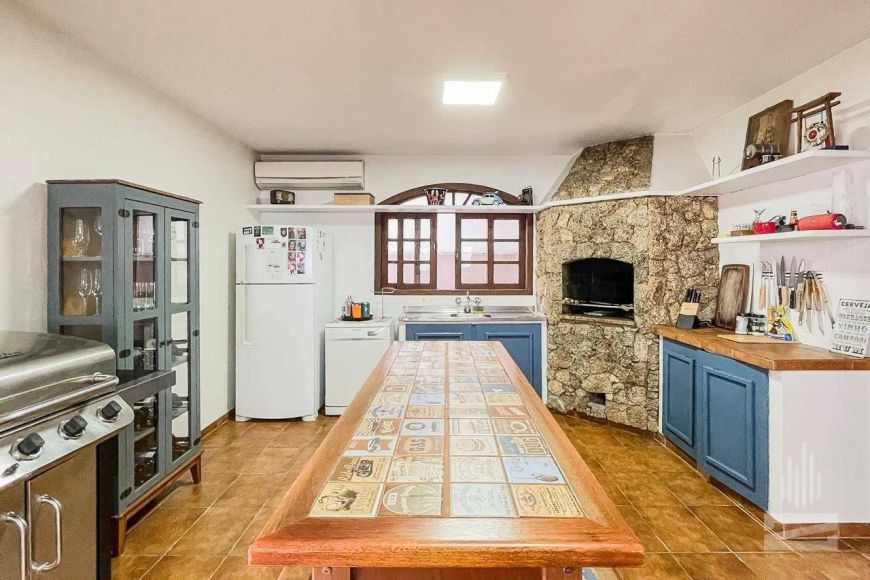 Casa com 3 dormitórios à venda, 309 m² por R$ 1.600.000,00 - Vorstadt - Blumenau/SC