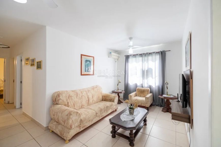 Apartamento mobiliado para locação no bairro Garcia.