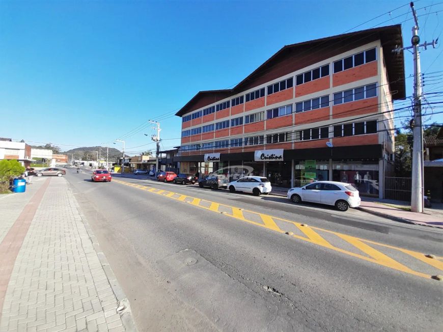 EXCELENTE ESPAÇO COMERCIAL DISPONÍVEL PARA LOCAÇÃO NO BAIRRO ITOUPAVA NORTE BLUMENAU/SC