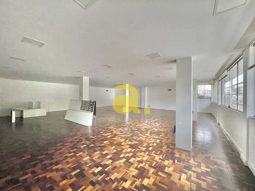 EXCELENTE SALA PARA LOCAÇÃO NO BAIRRO VICTOR KONDER EM BLUMENAU