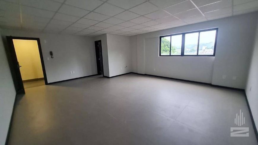Sala Comercial à venda, Ponta Aguda, Blumenau - SA0136.