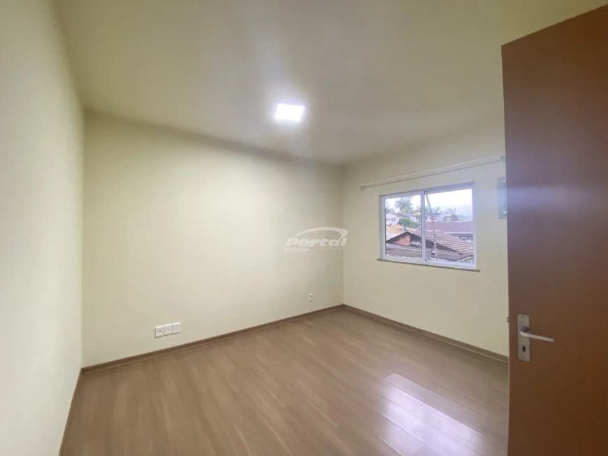 Apartamento disponível para locação no bairro Fortaleza, em Blumenau/SC.