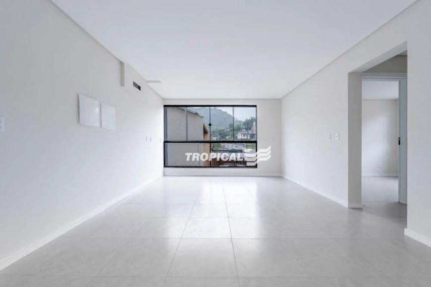 Apartamento com 2 dormitórios à venda, 79 m² por R$ 340.000,00 - Badenfurt - Blumenau/SC