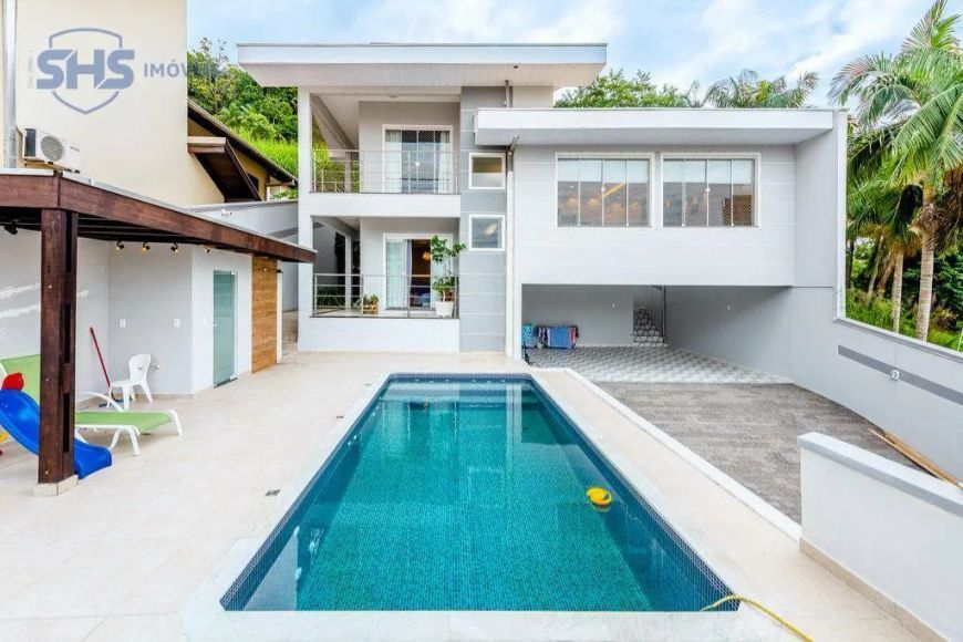 Casa com 4 dormitórios à venda, 310 m² por R$ 2.100.000,00 - Itoupava Seca - Blumenau/SC