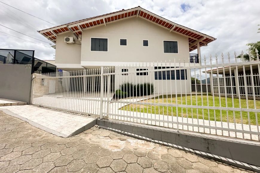 Casa à venda, 243 m² por R$ 1.490.000,00 - Itoupava Norte - Blumenau/SC