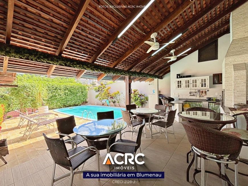 ACRC Imóveis - CA03295 - Casa para Venda no Bairro Escola Agrícola