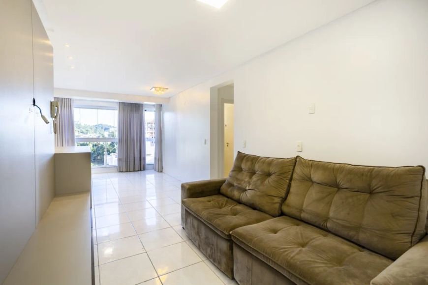 Apartamento com 2 quartos (sendo 1 suíte)