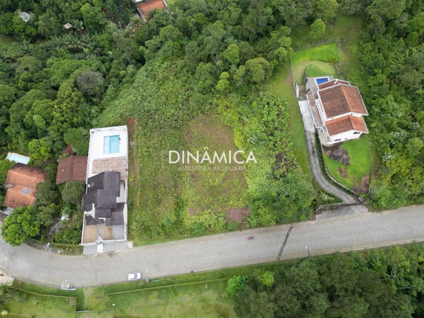 Terreno a venda no bairro Ponta Aguda