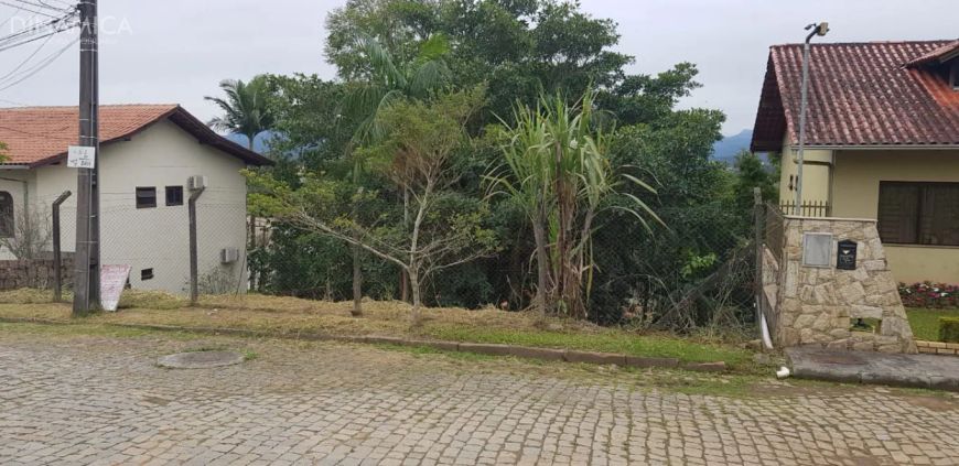 Terreno em loteamento com segurança no bairro Do Salto.