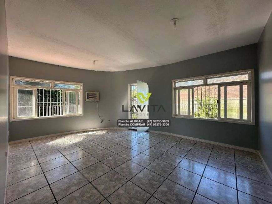 Salas comerciais para locação/aluguel no Bairro Ponta Aguda