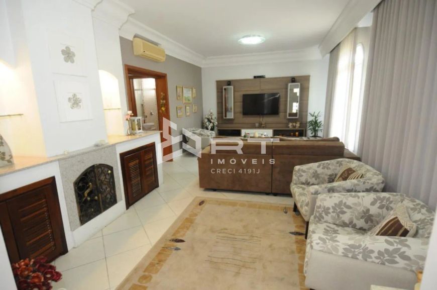 Casa de alto padrão no bairro Itoupava Norte!