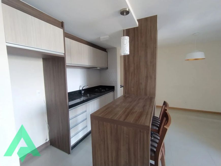 Excelente apartamento semi mobiliado, no Bairro Fortaleza!