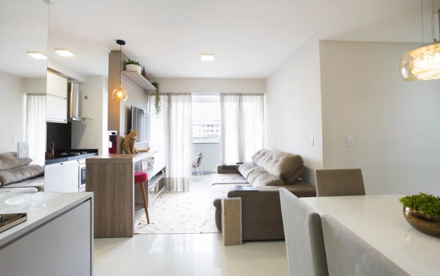 Excelente apartamento semimobiliado no Bairro Velha