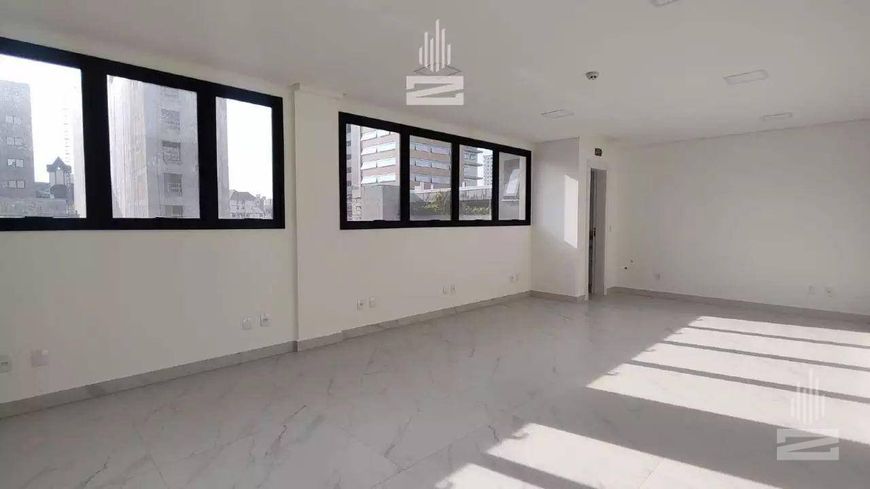 Ótima Sala Comercial para Locação com 38m² no bairro Velha em Blumenau