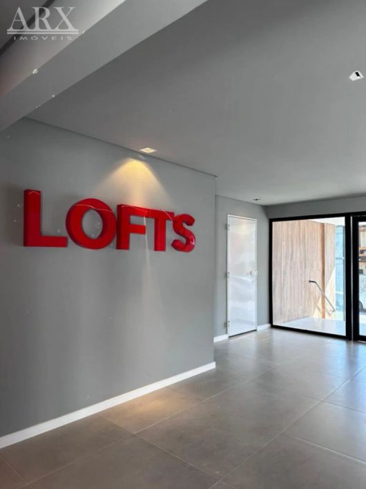 Excelente Loft, novo, mobiliado e equipado, localizado no bairro Garcia