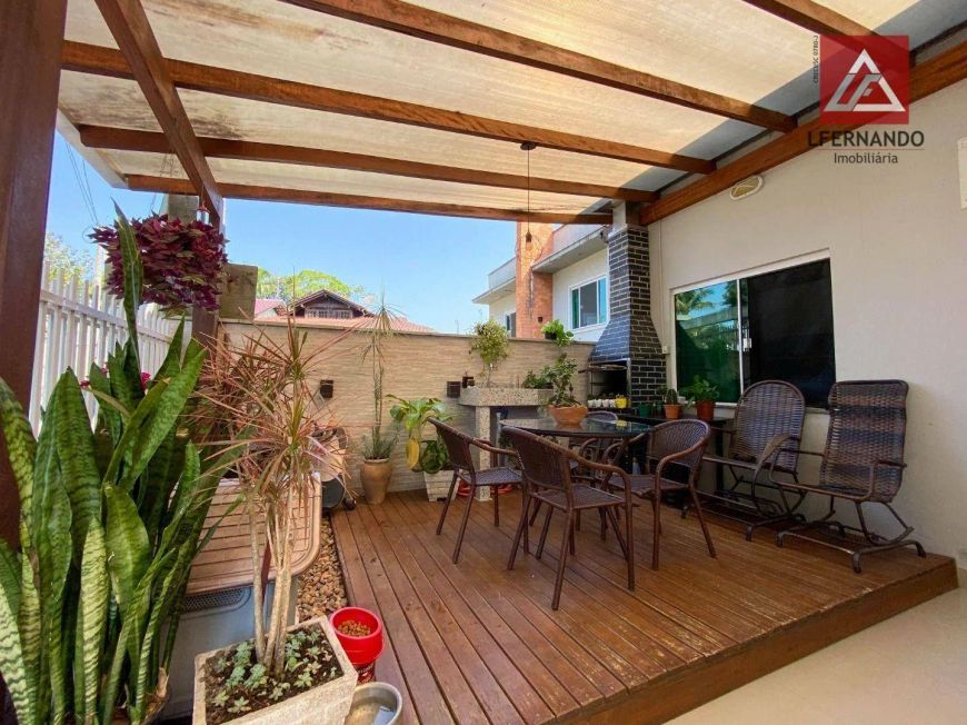 Casa com 2 dormitórios, sendo 1 suíte à venda, 56 m² por R$ 395.000 - Fortaleza - Blumenau/SC