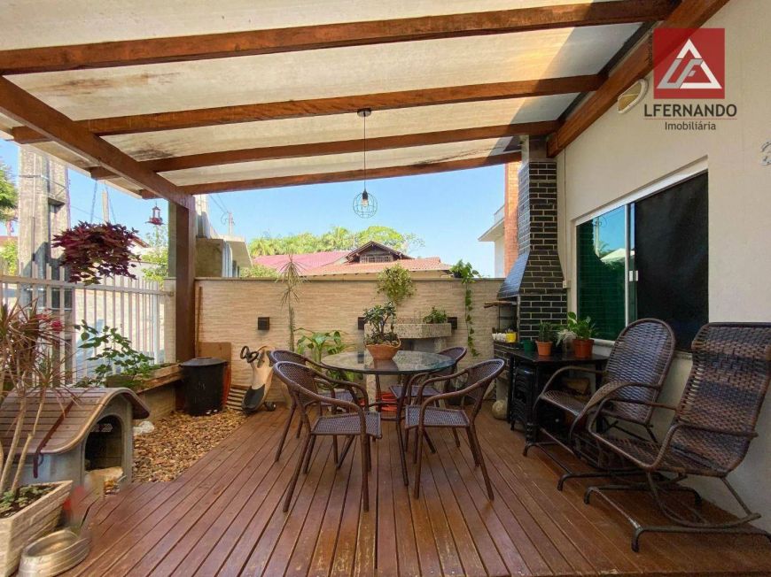 Casa com 2 dormitórios, sendo 1 suíte à venda, 56 m² por R$ 395.000 - Fortaleza - Blumenau/SC