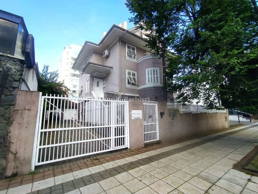 Sala Comercial com 4 salas no bairro Jardim Blumenau