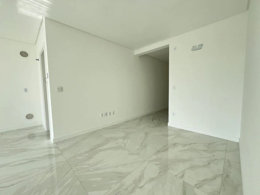Sofisticado Apartamento na Escola Agrícola com 3 dormitórios pronto para morar!