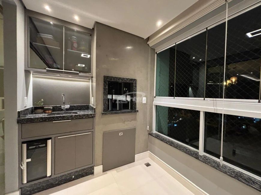 Belissímo apartamento de 3 dormitórios, com mobília no bairro Velha em Blumenau!