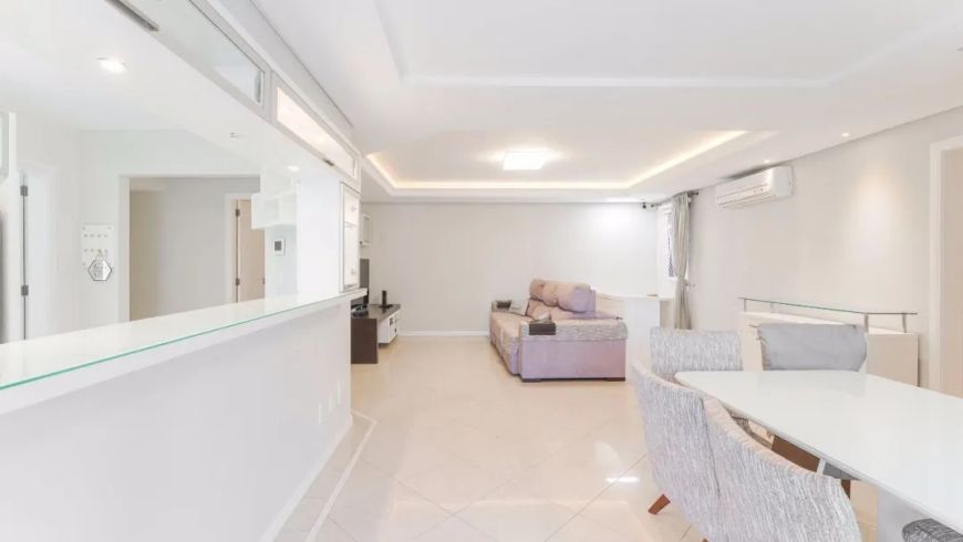 Lindo Apartamento para Locação com 3 Dormitórios e Finamente Mobiliado no bairro Victor Konder