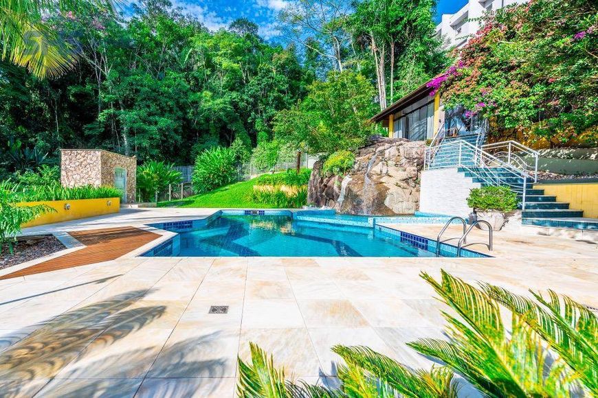Casa com 6 dormitórios à venda, 725 m² por R$ 3.990.000,00 - Escola Agrícola - Blumenau/SC