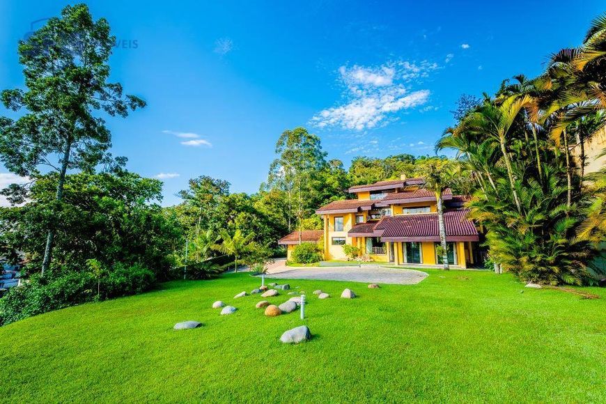 Casa com 6 dormitórios à venda, 725 m² por R$ 3.990.000,00 - Escola Agrícola - Blumenau/SC