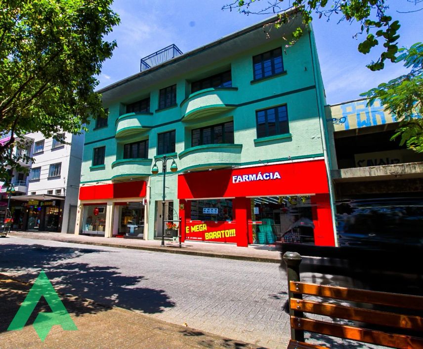 Excelente Sala Comercial para locação, no Centro de Blumenau!