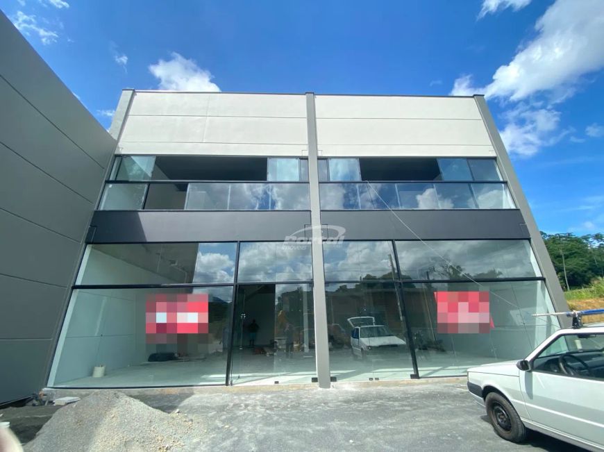 Se você está a procura de um local para instalar o seu negocio, este é o lugar certo! Loja comercial