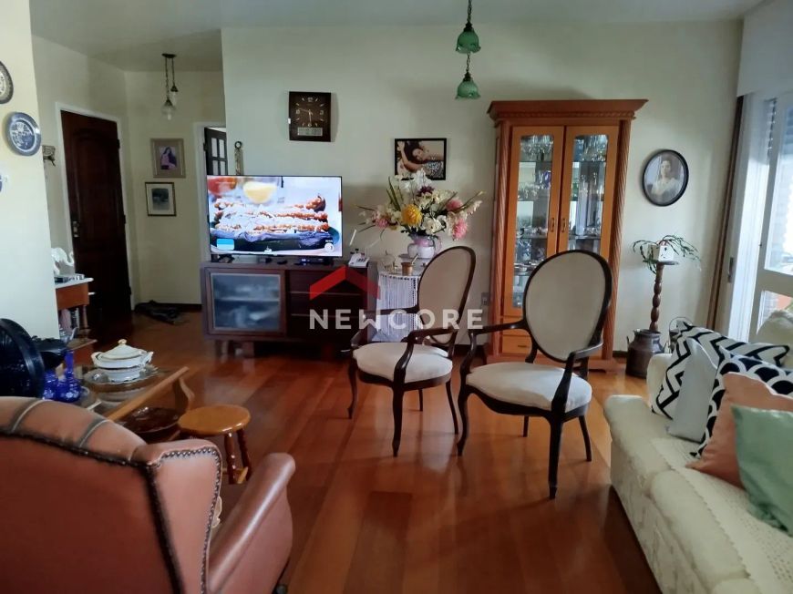 Apartamento em Rua Coronel Alberto Rosa - Centro - Pelotas/RS