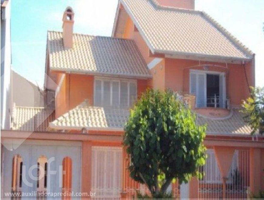 Casa à venda em Estância Velha com 270 m², 4 quartos, 1 suíte, 2 vagas