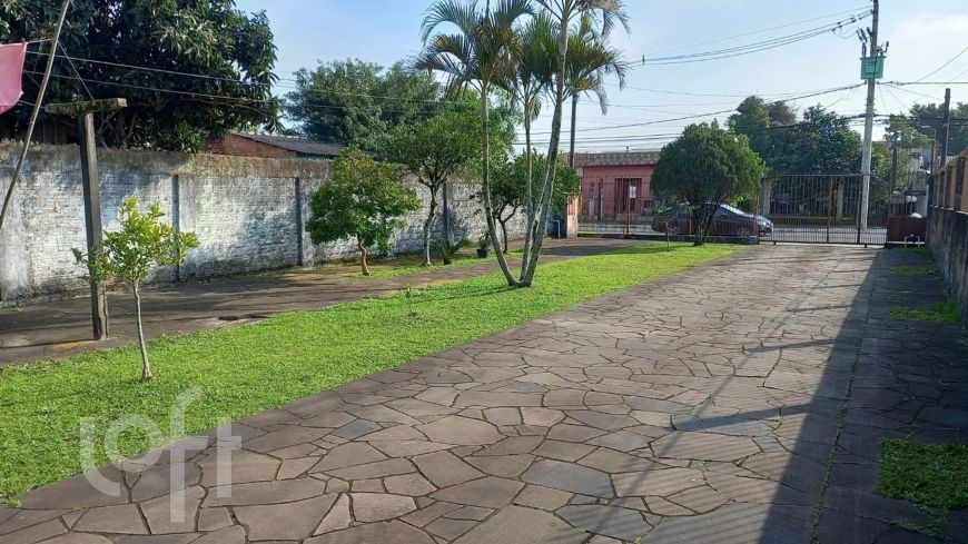 Casa à venda em Niterói com 100 m², 1 quarto, 1 suíte, 2 vagas