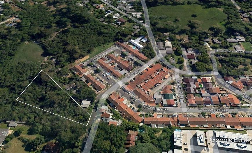 Terreno à Venda no bairro Olaria com 3200m²