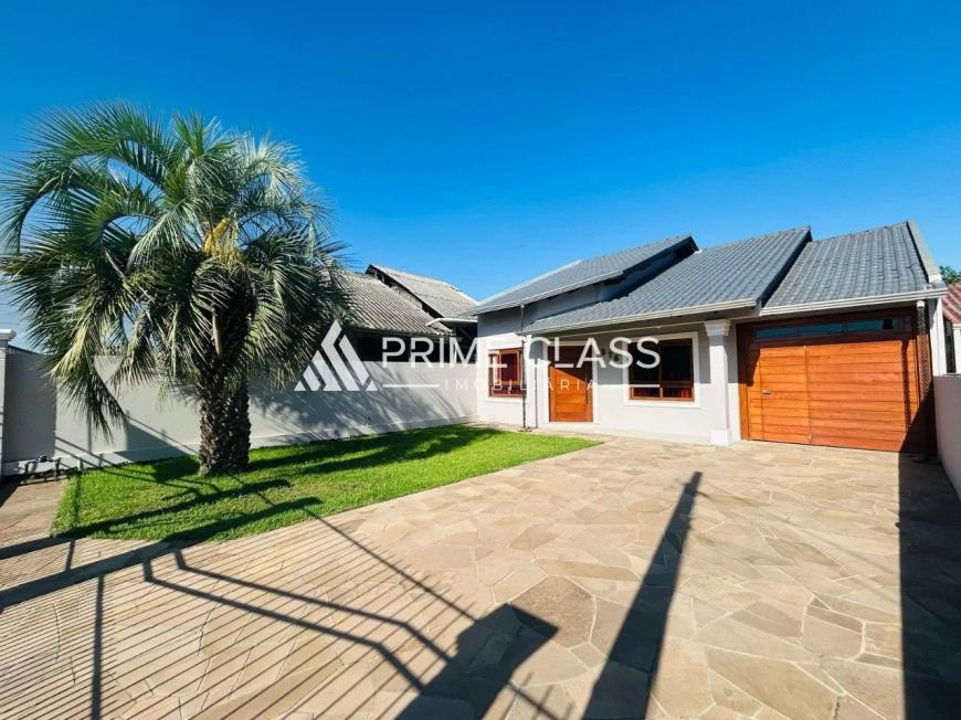 Casa com 3 Dormitórios no Bairro Mathias Velho em Canoas