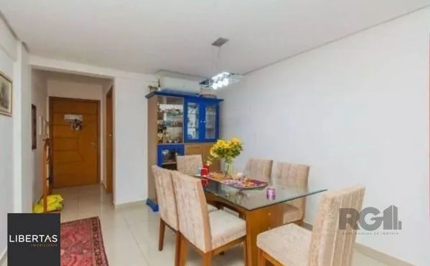 Apartamento com 3 dormitórios sendo 1 suíte à venda, 108 m²
