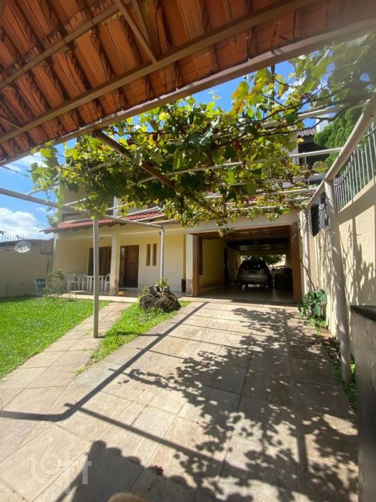 Casa à venda em Igará com 246 m², 3 quartos, 1 suíte, 3 vagas