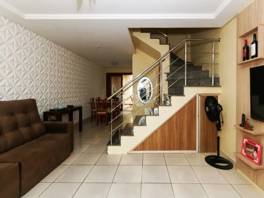 Sobrado 96,47m² 02 dormitórios, 01 vaga no Bairro Niterói em Canoas