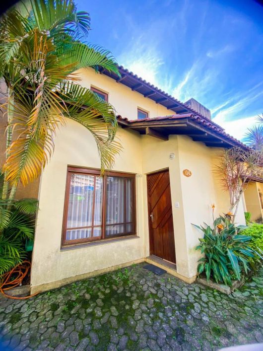 Casa 3 dormitórios em Condomínio - Venda REF: G4673