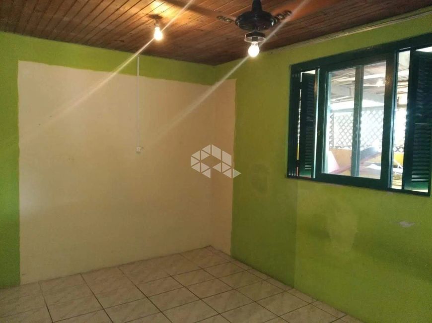 Casa com 4 dormitórios, 3 banheiro, 2 vagas Canoas