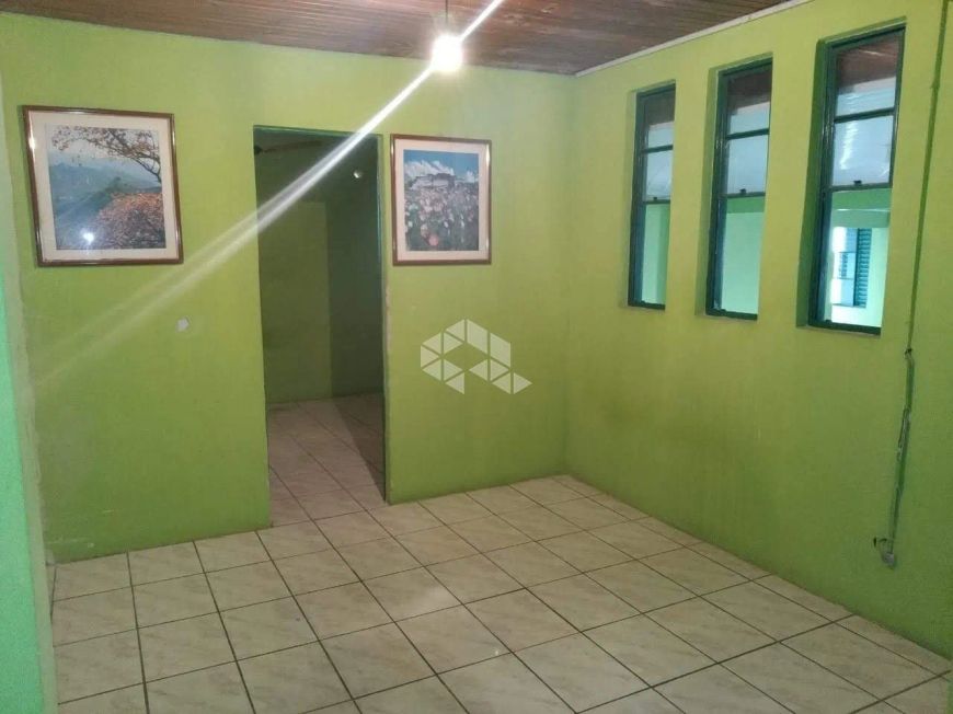 Casa com 4 dormitórios, 3 banheiro, 2 vagas Canoas