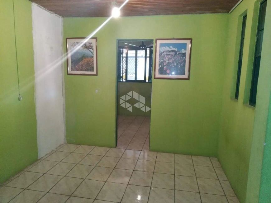 Casa com 4 dormitórios, 3 banheiro, 2 vagas Canoas