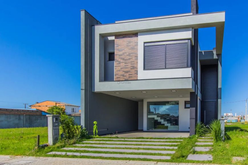 vende sobrado novo em condomínio com 3 suítes em Canoas. REF: G4524