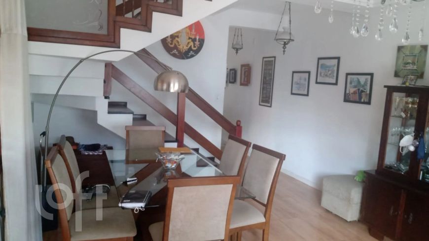 Casa à venda em Mato Grande com 191 m², 3 quartos, 2 suítes, 3 vagas