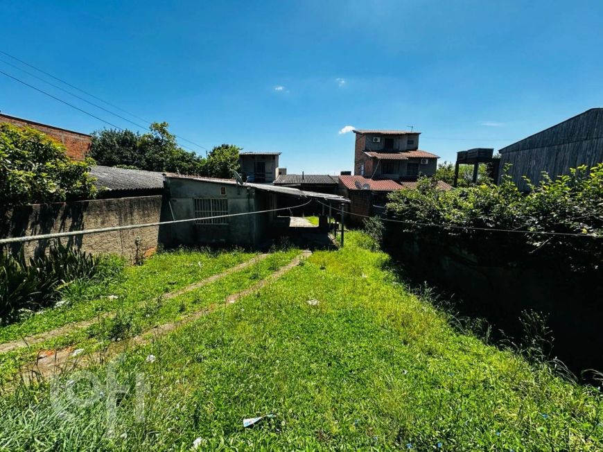 Casa à venda em Guajuviras com 177 m², 2 quartos